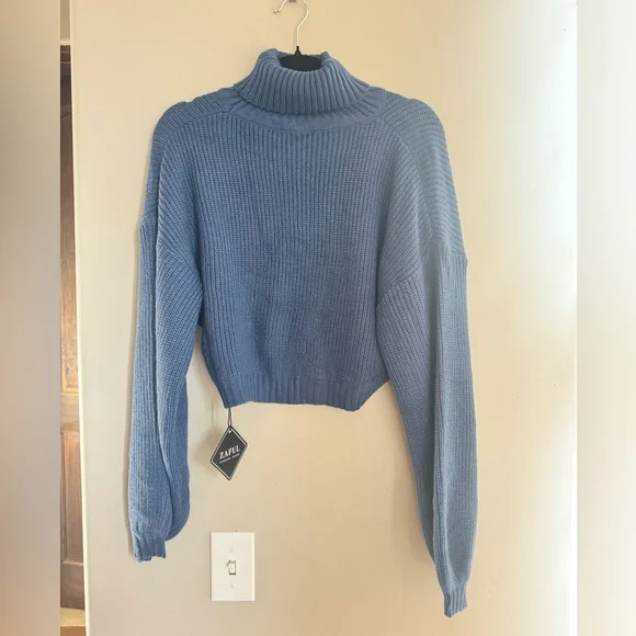 Zaful Blue Cropped Turtleneck Sweater Chunky Knit Cozy Clean Girl - Picture 1 of 5